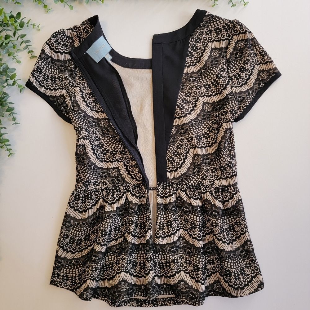 Skies Are Blue Black & Tan Lace Blouse - Picture 8 of 10